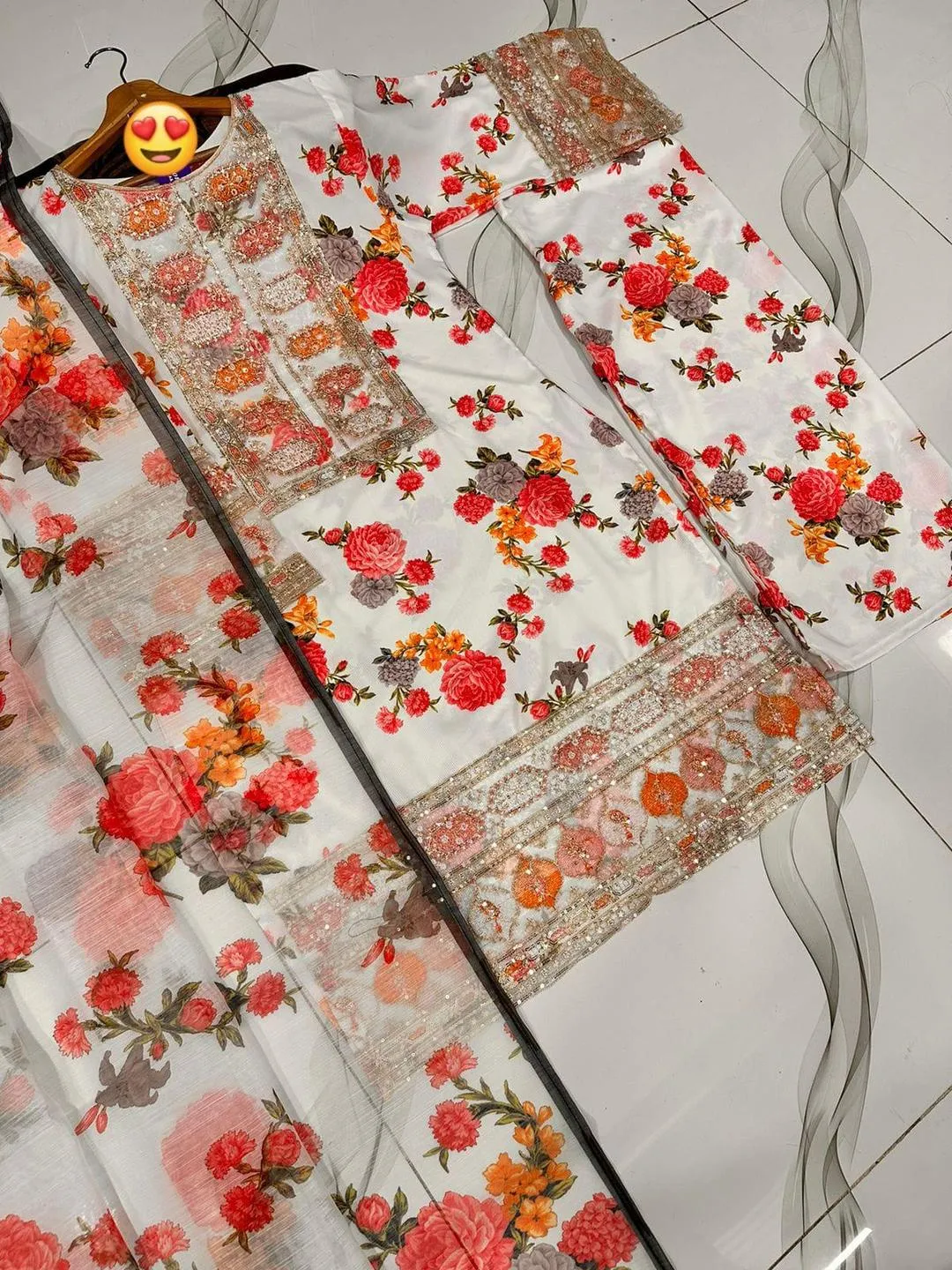 3 Pcs Women's Stitched Lawn Patch Work Suit - Image 2