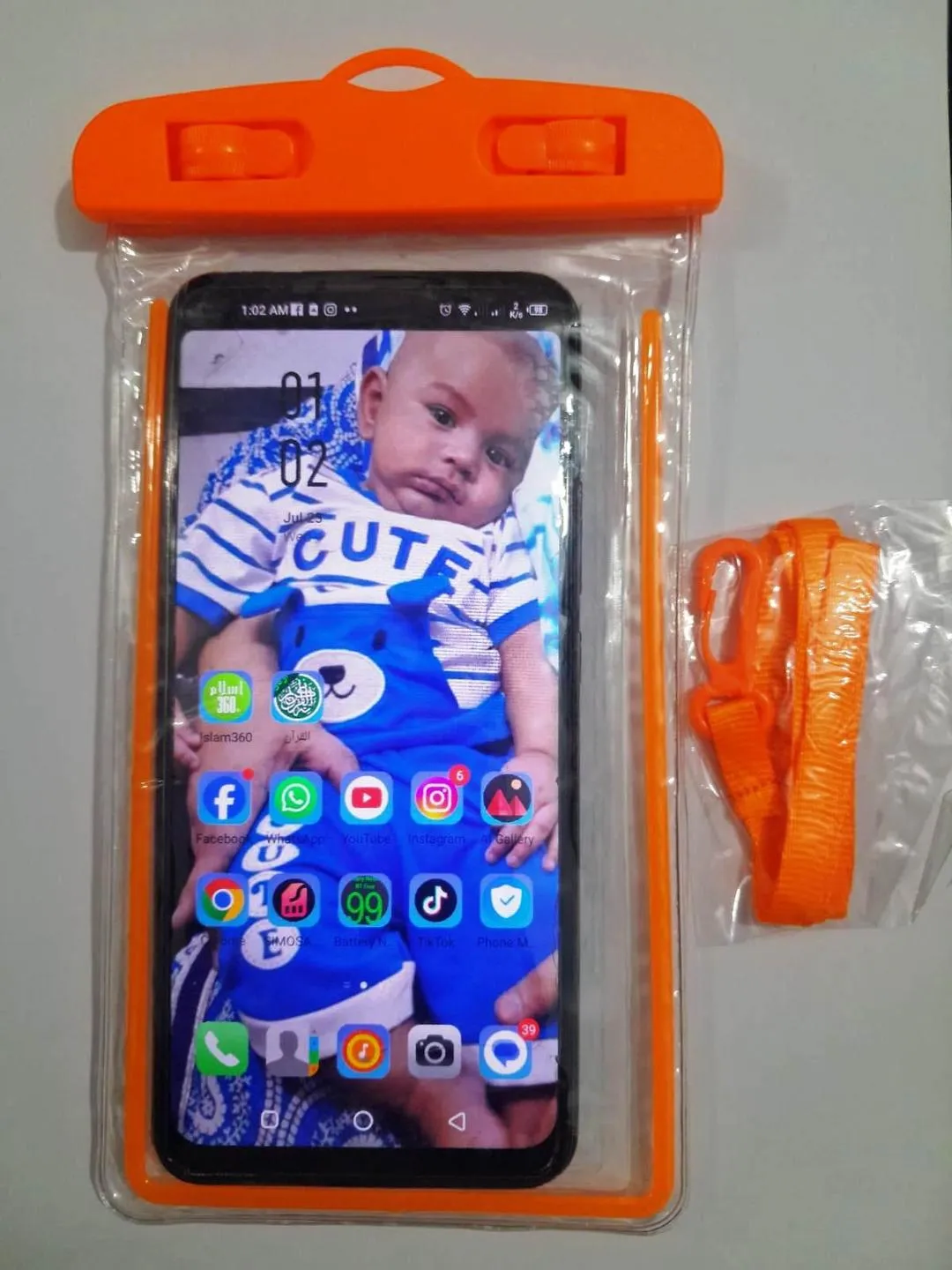 Best Quality Universal Waterproof Mobile Pouch Case - Full Protection for All Smartphones - Image 2