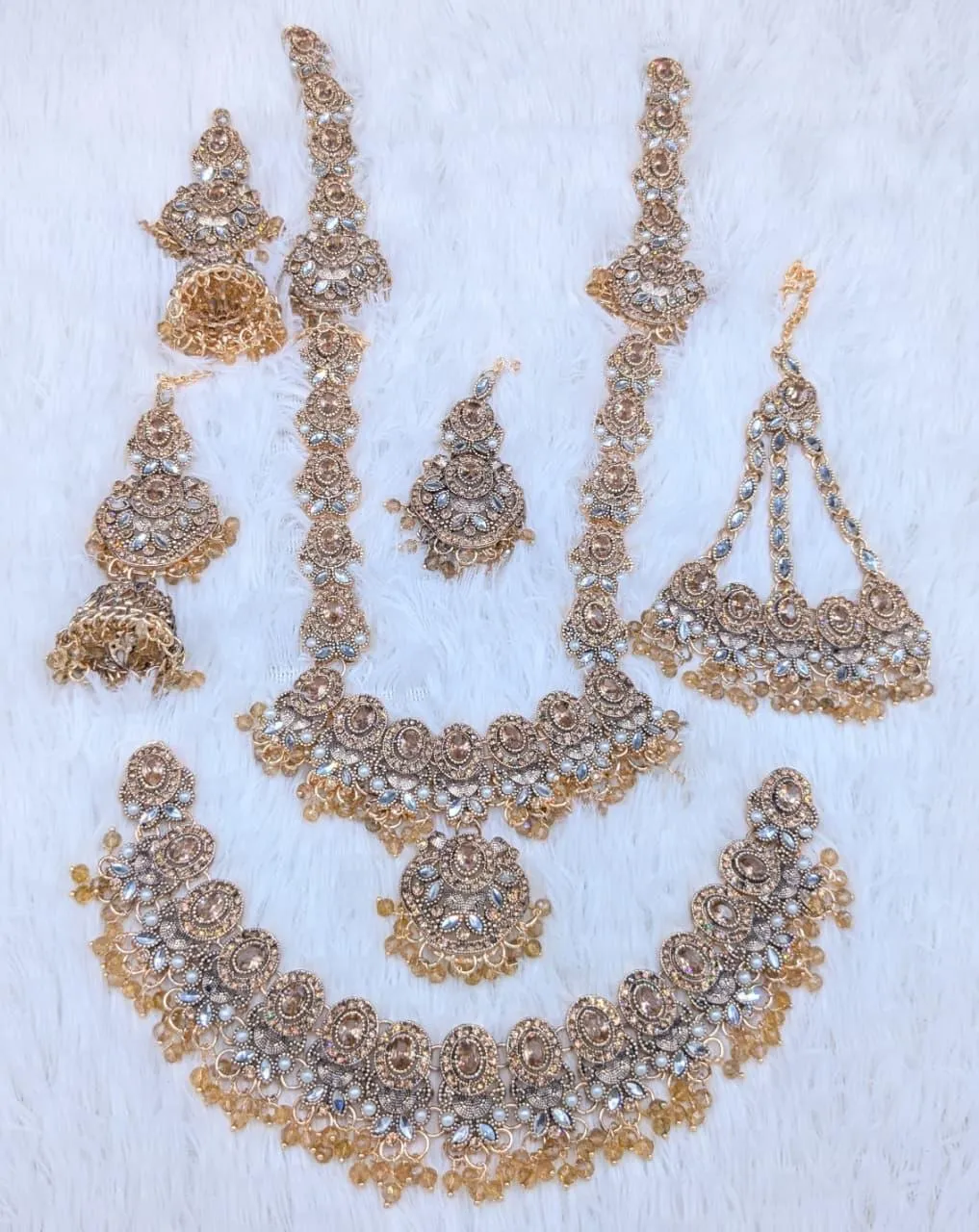 Exquisite Maroon Bridal Set - Image 2