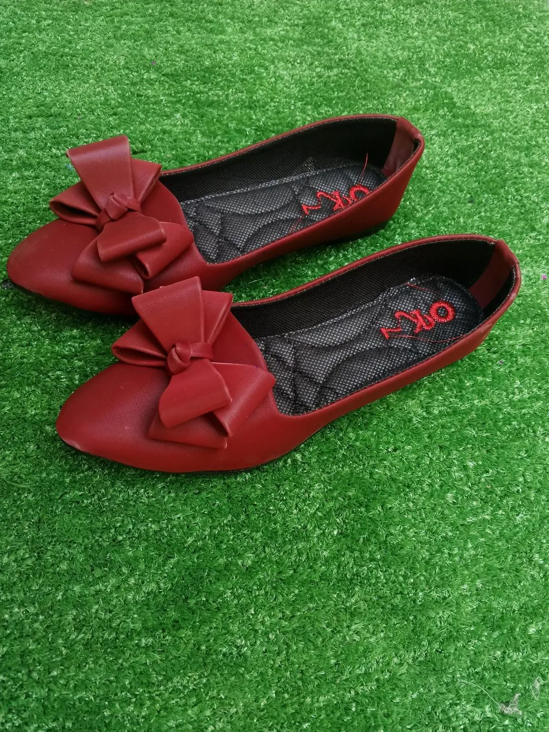 Women's Satin Formal Pumps - Image 4