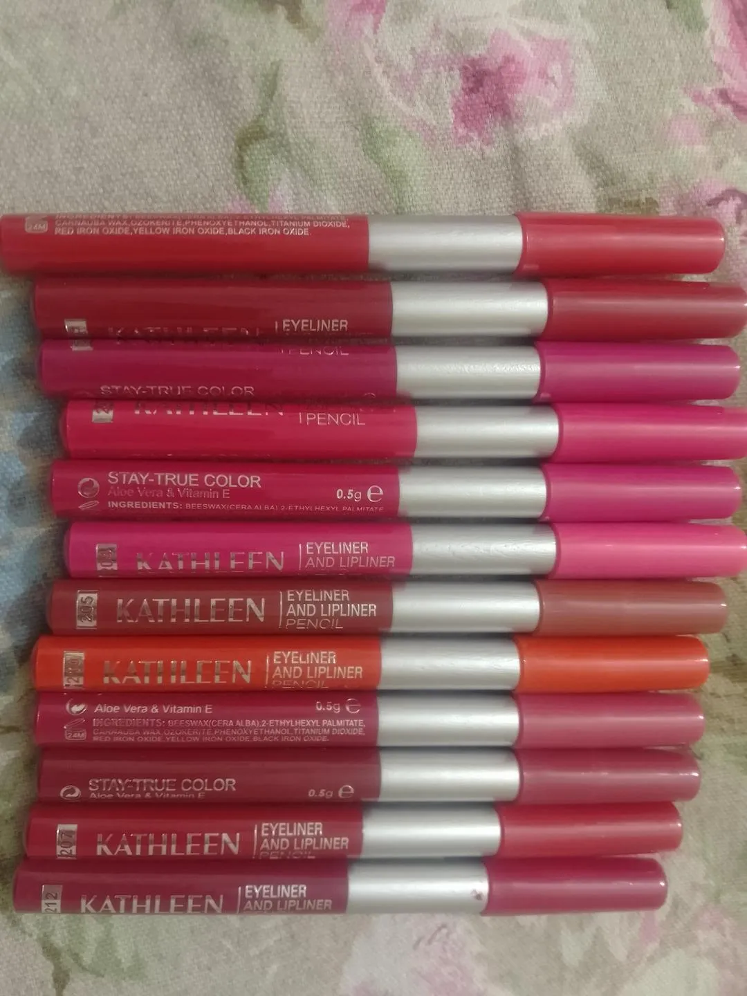 Kathleen High Pigmented Eyeliner & Lip Liner Pencil, 12 pencils, Smooth Texture - Image 6