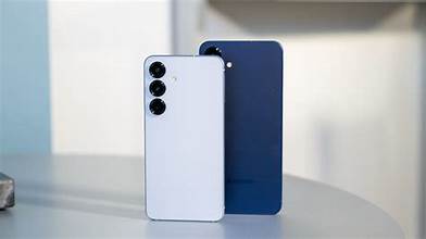 Samsung Galaxy S25 - Image 2